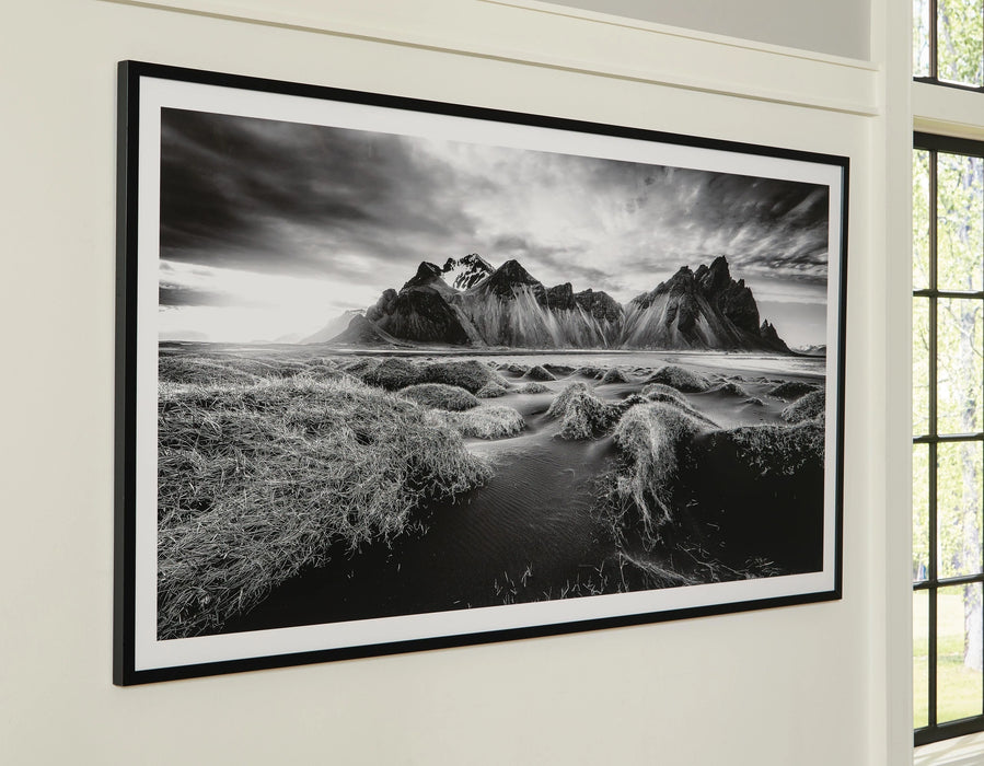 Delstone Wall Art