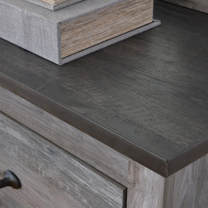 Bronyan Chest of Drawers