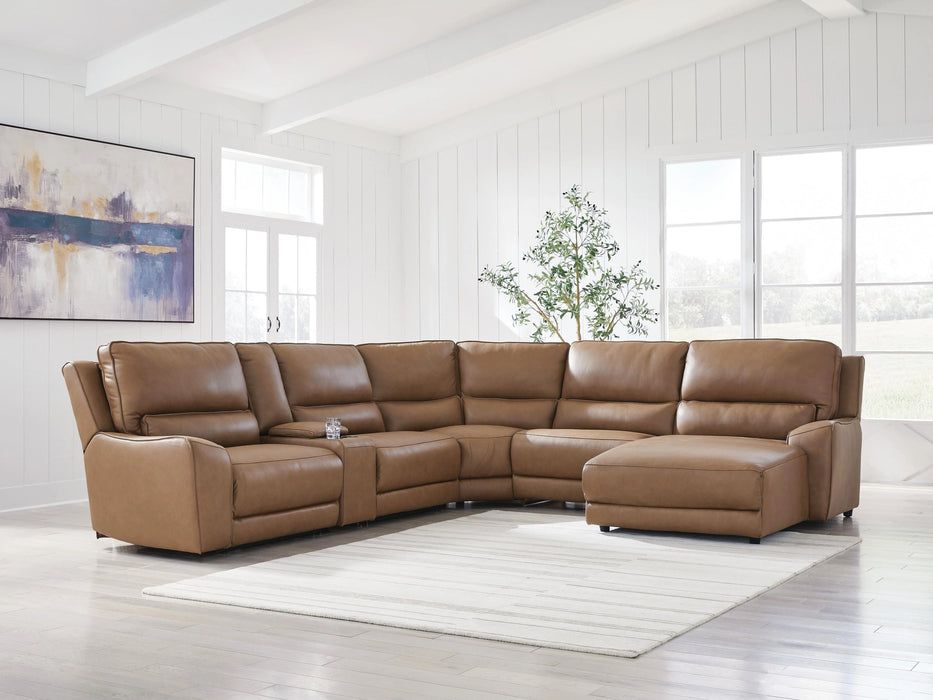 DeepWakes Power Reclining Sectional with Chaise