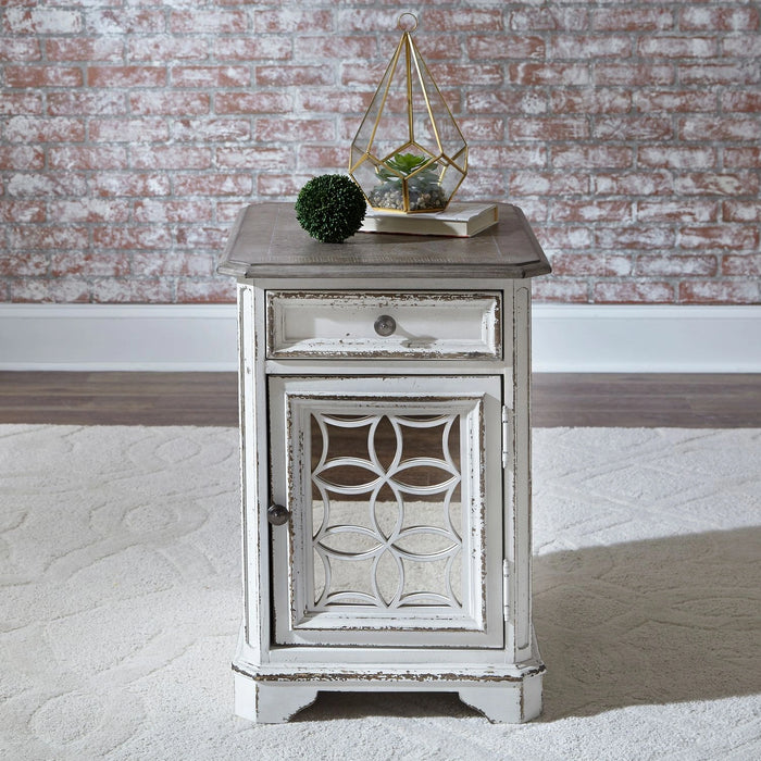 Magnolia Manor Chair Side Table image