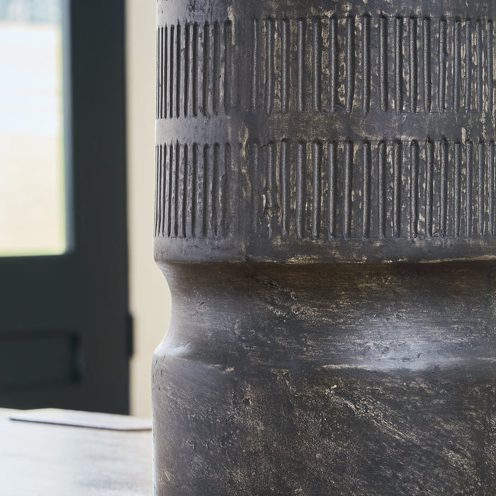 Beninworth Vase - Plourde Furniture Co (Caribou, ME)