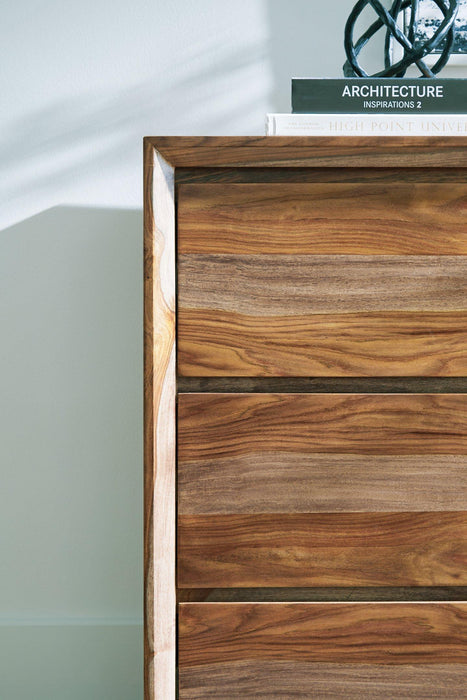 Dressonni Dresser - Plourde Furniture Co (Caribou, ME)
