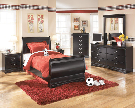 Huey Vineyard Dresser and Mirror - Plourde Furniture Co (Caribou, ME)
