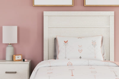Stelsie Bed - Plourde Furniture Co (Caribou, ME)