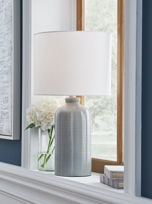 Wimlow Table Lamp - Plourde Furniture Co (Caribou, ME)
