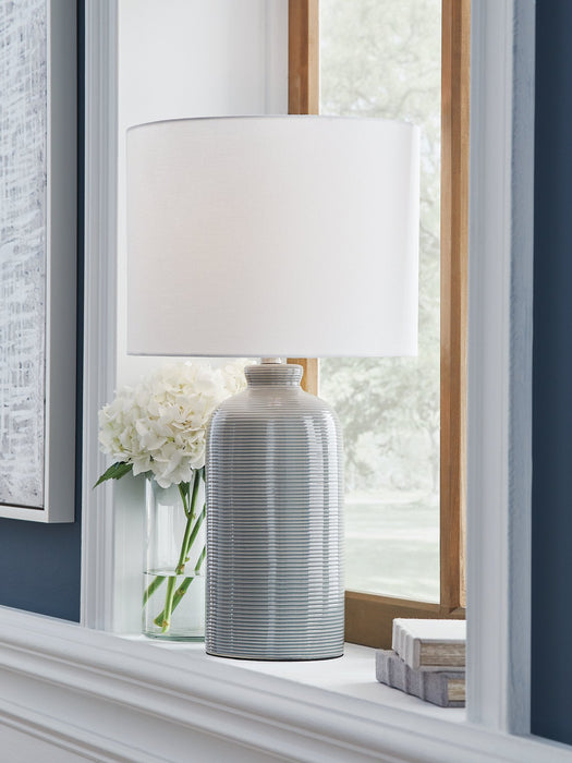 Wimlow Table Lamp - Plourde Furniture Co (Caribou, ME)
