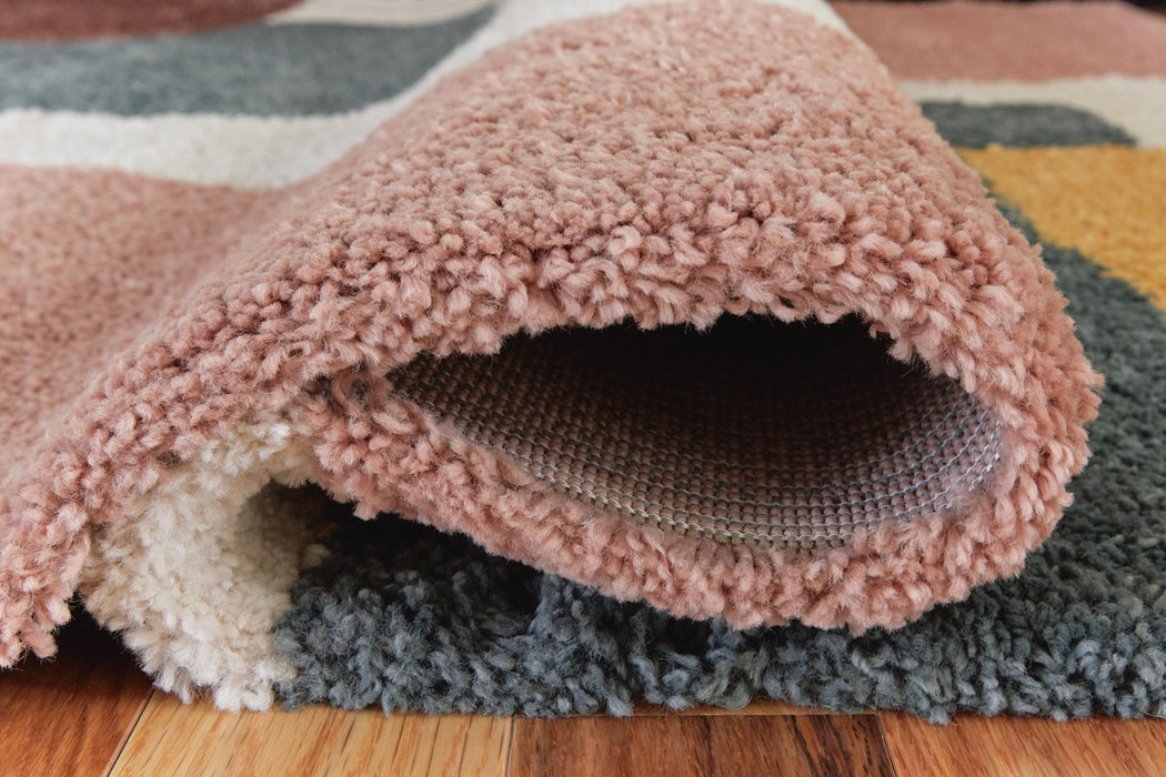 Flynnwick 5' x 7' Rug
