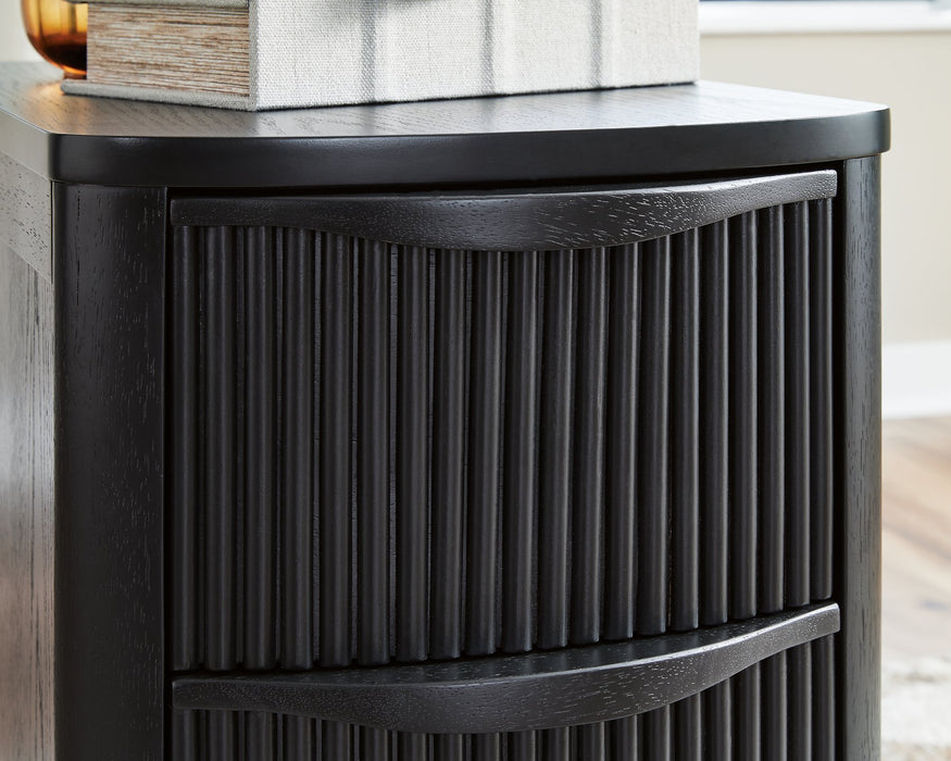 Camdill Chairside End Table - Plourde Furniture Co (Caribou, ME)