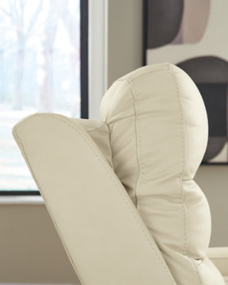 Pennacle Pier Power Recliner - Plourde Furniture Co (Caribou, ME)