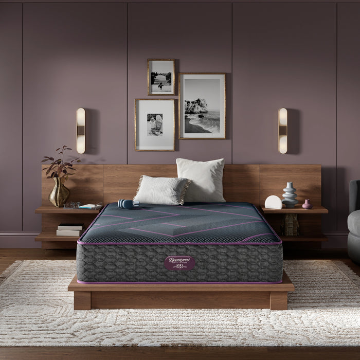 Beautyrest World Class Level Three Hybrid Firm Mattress