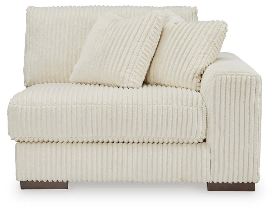 Lindyn Sectional with Chaise