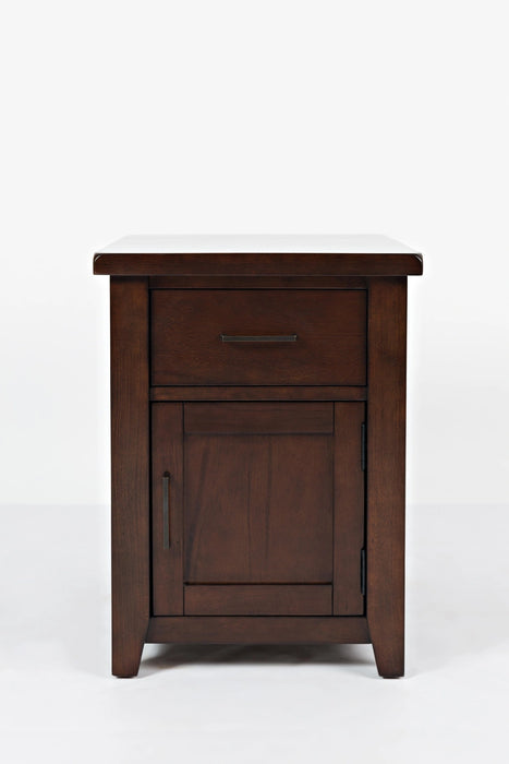 Twin Cities Chairside Table
