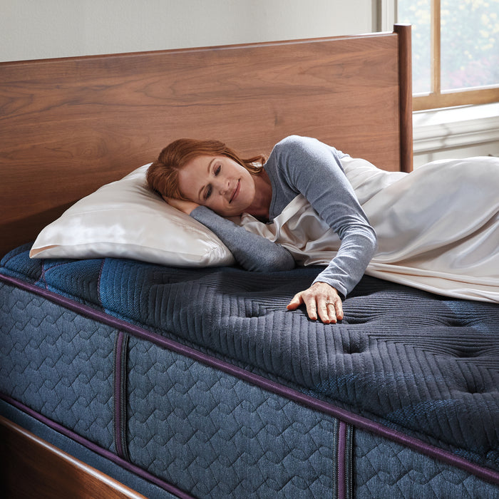 Beautyrest World Class Level Three Plush Mattress