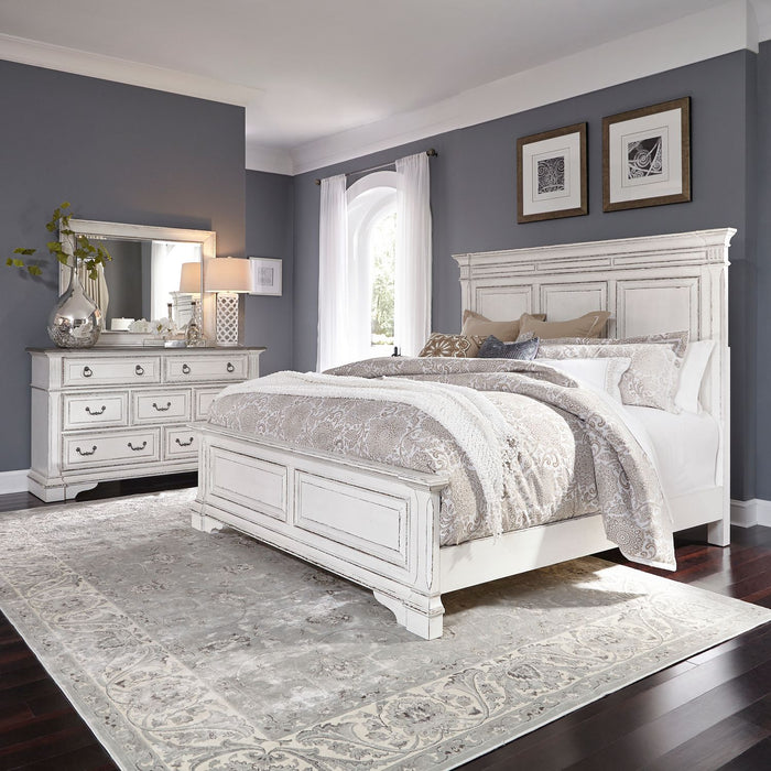 Abbey Park - King California Panel Bed, Dresser & Mirror